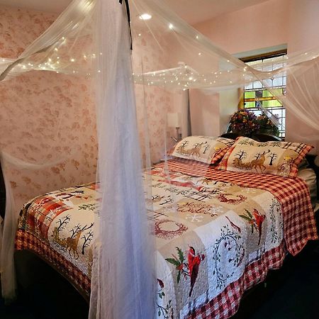 1913 Love Shack Bethel White Lake Ny Eksteriør billede